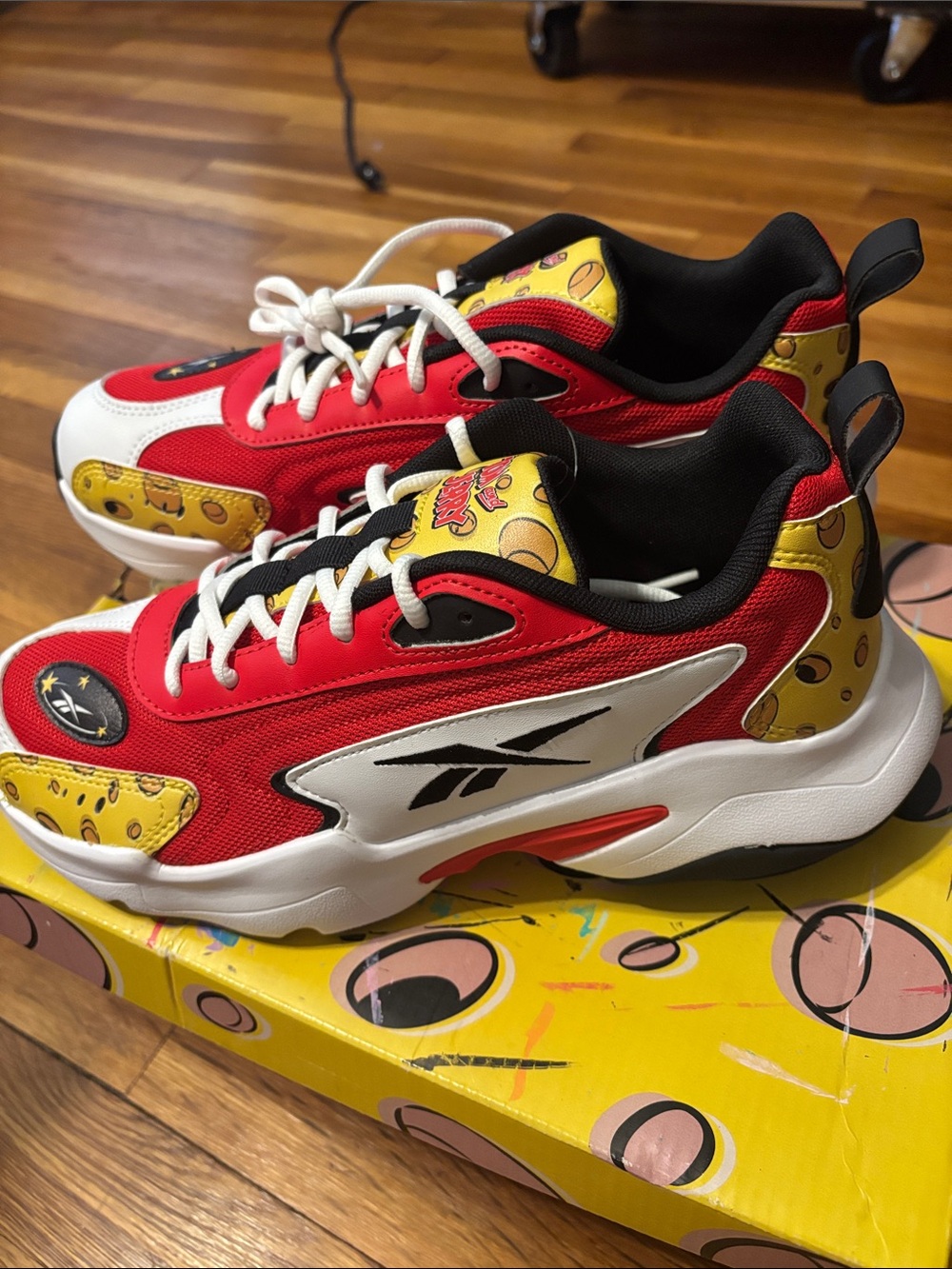 Reebok Vector Runner Tom & Jerry Red White Yellow Black Sneakers Shoes